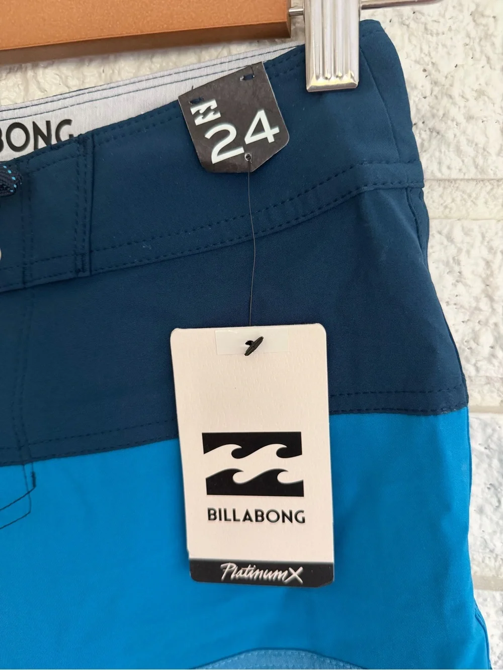 Billabong Boy’s Navy and Teal Colorblock Swim Board Shorts - 8/10